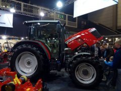 Massey Ferguson 5711