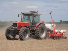 MF 3095 & KUHN MAXIMA 2 TS