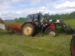 MTZ 82 TS + Kuhn