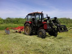 MTZ 82 TS + Kuhn