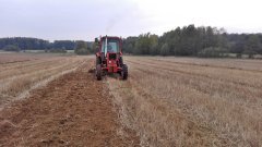 MTZ Belarus 82 i Bomet