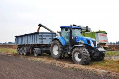 New Holland 7030