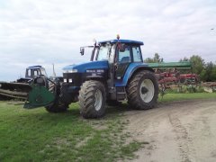 New Holland 8670