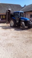 New Holland d95d+ Kuhn gmd600