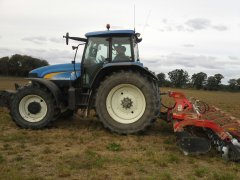 New Holland T175