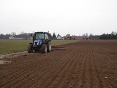 New Holland T4020 i Pom Augustów U-348/1