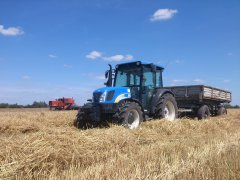 New Holland T4030 deluxe i Autosan D-55