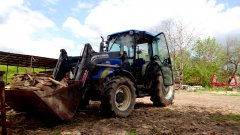 New Holland T4040 Deluxe