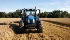 New Holland T5060