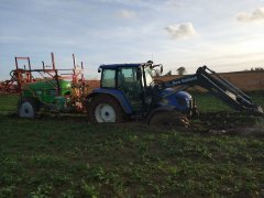 New Holland T5060+opryskiwacz