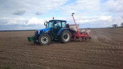 New Holland T5070, Kuhn Maxima 2 TS