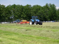 New Holland T5.105 + Kuhn GA7501