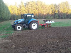 New Holland T5.105