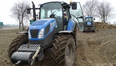 New Holland T5.115 & New Holland TD70D