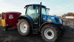 New Holland T6010 i paszowóz Metal Tech