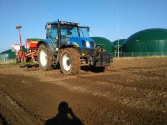 New Holland T6030 + Gaspardo MTE300