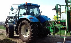 New Holland T6.165 & Pilmet 2518 Plus