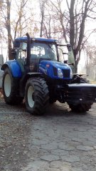 New Holland t6165