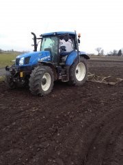 New Holland t6.165