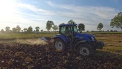 New Holland T6