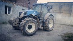 New Holland T7050