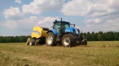 New Holland T7.210 + prasa Roll-Belt 180