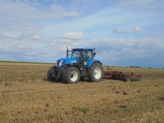 New Holland T7.220 & Kverneland