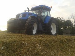 New Holland T7550