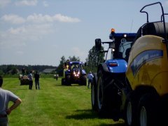 New Holland T7