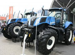 New Holland T8