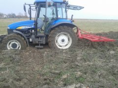 New Holland td5010