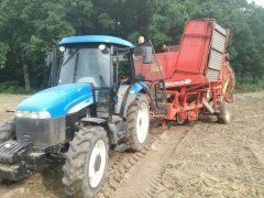 New Holland TD5020 & Grimme HL 750