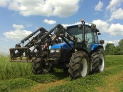 New Holland TL 100