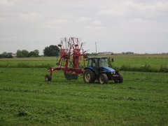 New Holland Tl100 & kverneland Taarup9584 C