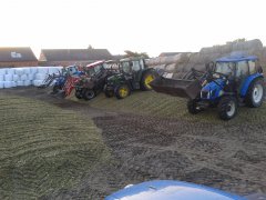 New Holland TL100A & T5.105 & Case IH JX 95 & John Deere