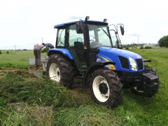 New Holland TL90A + Przyczepka