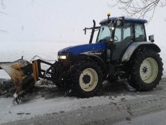 New Holland tm140