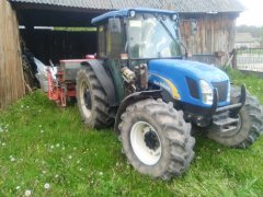 New Holland TN85N + Kuhn