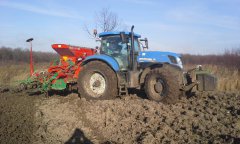 NH T7.220AC & Unia FS/A 1000/3