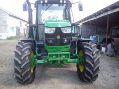 John Deere 6105M