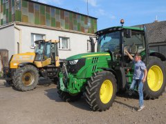 John Deere 6105R