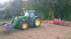 John Deere 6125M &Güttler Mayor