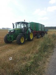 John Deere 6125M