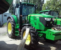 John Deere 6130M