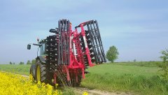 John Deere 6140R + Grano System Tornado