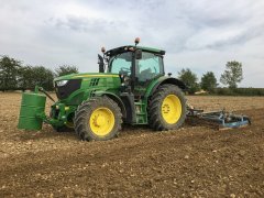 John Deere 6140r i Lemken Kompaktor K400