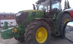 John Deere 6210R