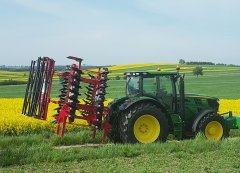 John Deere 6r + Grano System Tornado