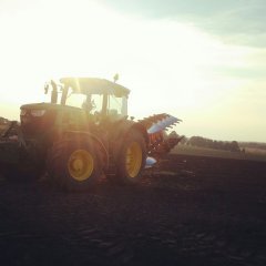 John deere6170r+kuhn vari-master153