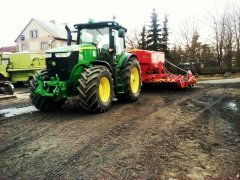 John Deere 7200R + Vaderstad spiryt 400S